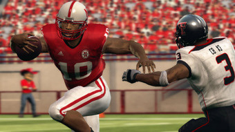 Illustration for article titled The 2010 Video Game Bowl — and Playoff — Spectacular